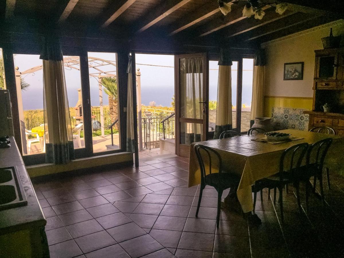 Villa Venere Con Vista Sul Mare 圣维托罗卡波 外观 照片